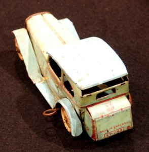 Very old tin automobile toy made in England, pic4