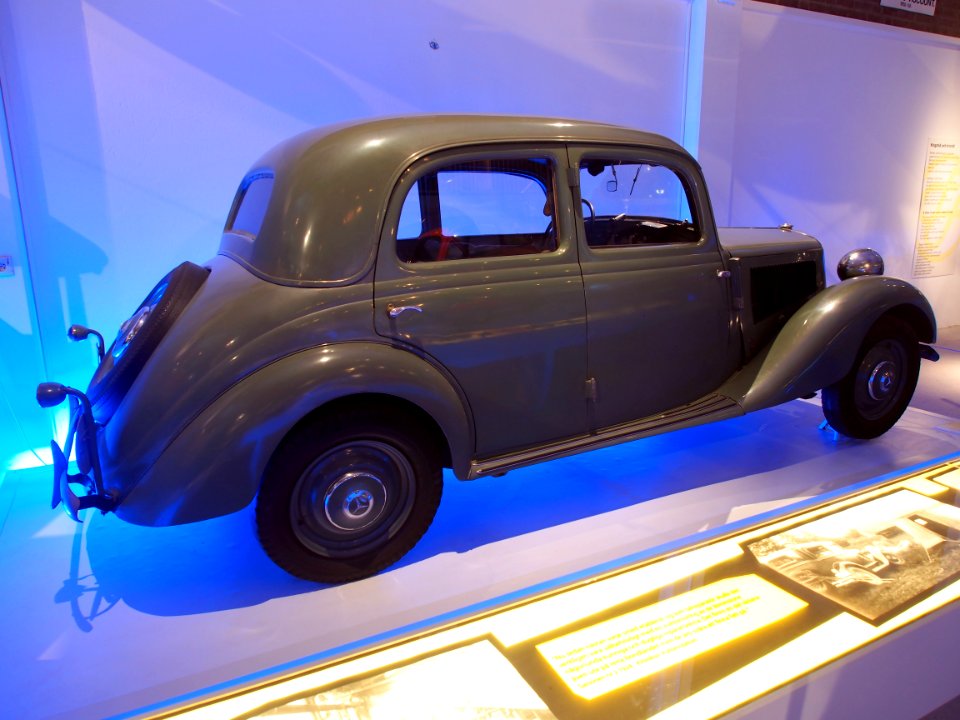 Very old Mercedes at the Teknikens och Sjöfartens hus, Science and Maritime House pic1