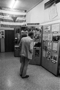 Verzetstentoonstelling geopend in oude school in Amsterdam overzichten, Bestanddeelnr 932-8377