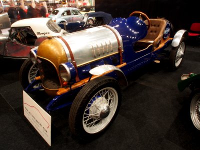 Very old Chevrolet pic3