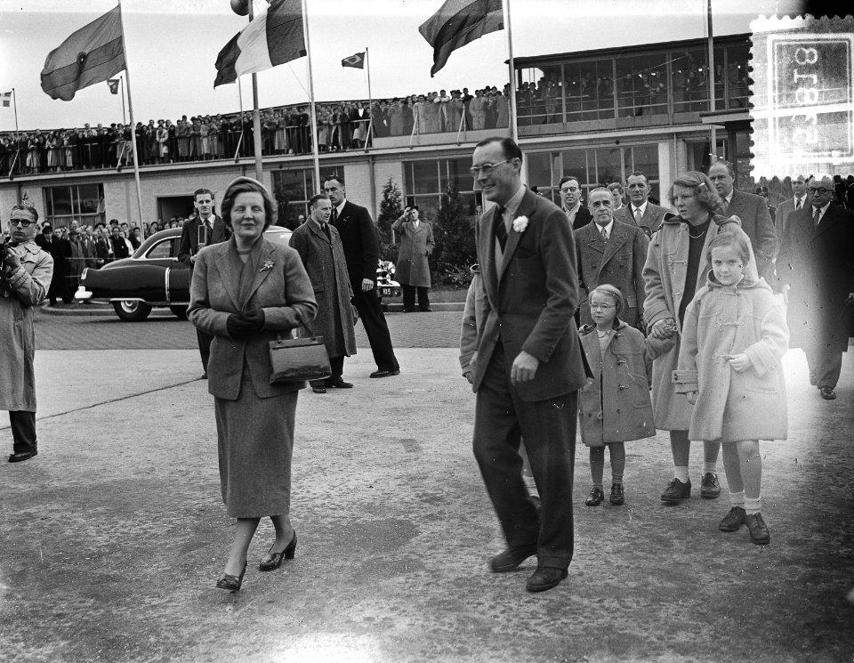 Vertrek Prins Bernhard naar Zuid-Amerika, Bestanddeelnr 905-3818