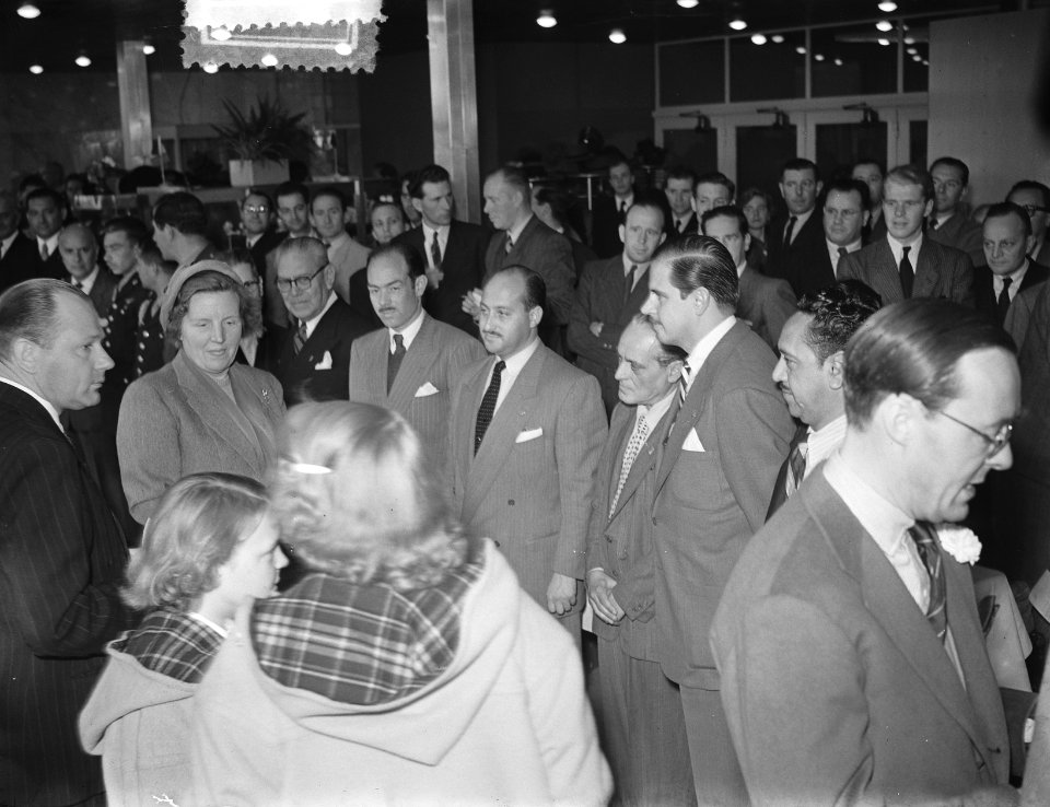 Vertrek Prins Bernhard naar Zuid-Amerika, Bestanddeelnr 905-3817
