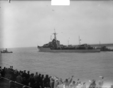 Vertrek Tjerk Hiddes uit Den Helder naar Indonesie, Bestanddeelnr 904-3907