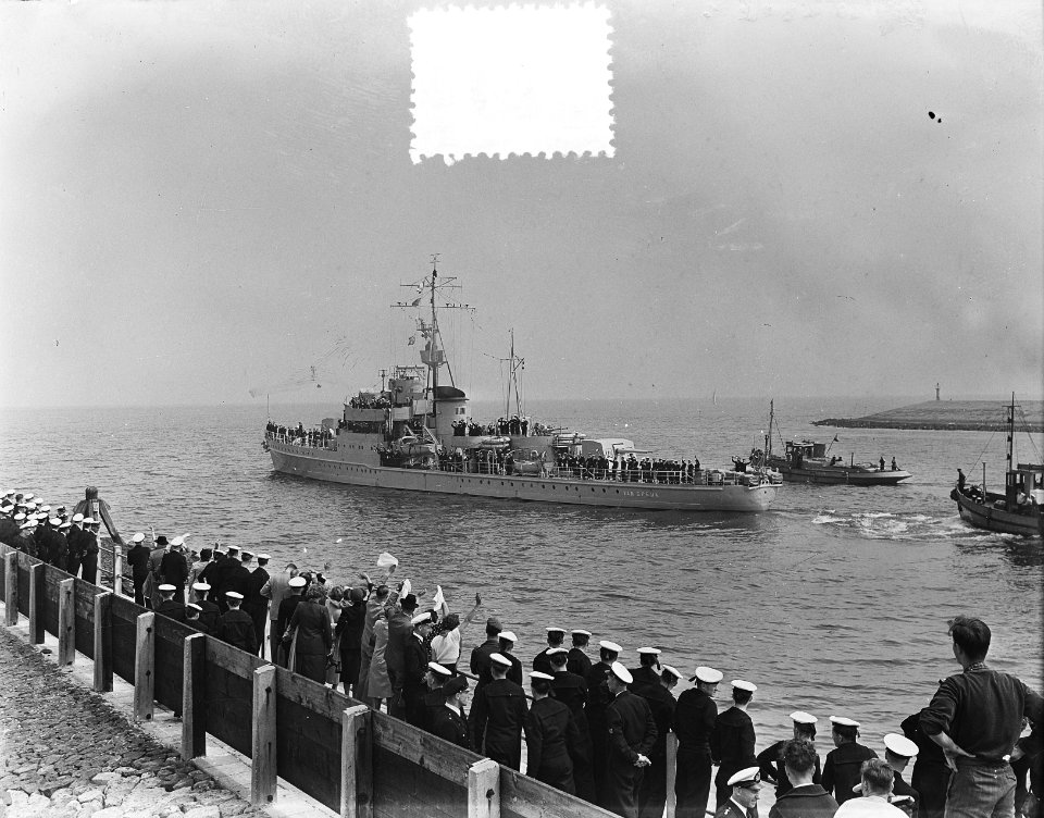 Vertrek uit Den Helder van H. Ms. Fregat van Speyk na Nederlandse Antillen, Bestanddeelnr 905-8004
