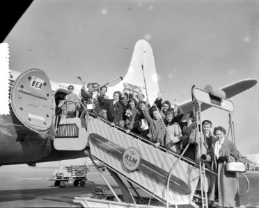 Vertrek dames Hockeyploeg naar Edinburgh, Bestanddeelnr 908-3634