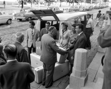 Vertrek Nederlandse bloedtransfusiegroep naar Kongo, afscheid van prof P Munte, Bestanddeelnr 911-4629