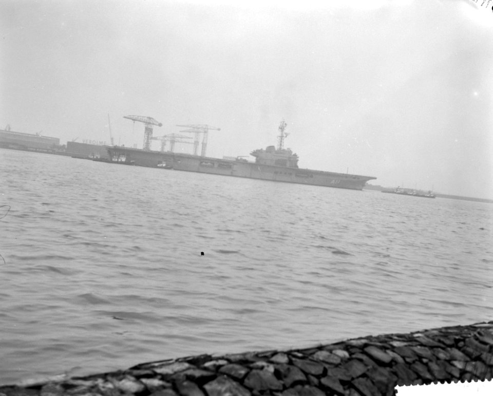 Vertrek Braziliaans vliegkampschip Minas Gerars, Bestanddeelnr 911-9741