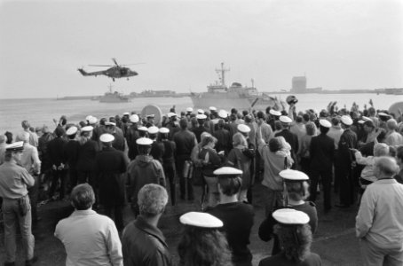 Vertrek mijnen(vegers)jagers Hellevoetsluis en Maassluis Den Helder naar De Golf, Bestanddeelnr 934-0799