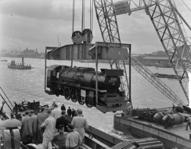 Verscheping van locomotieven naar Indonesie, Bestanddeelnr 904-7240