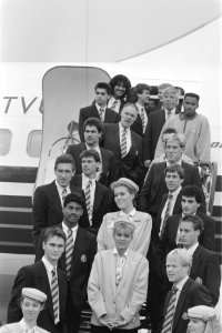 Vertrek Nederlands elftal van Schiphol naar Polen, Bestanddeelnr 934-1000