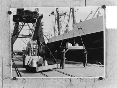 Verscheping carillon naar Amerika, Bestanddeelnr 904-9866