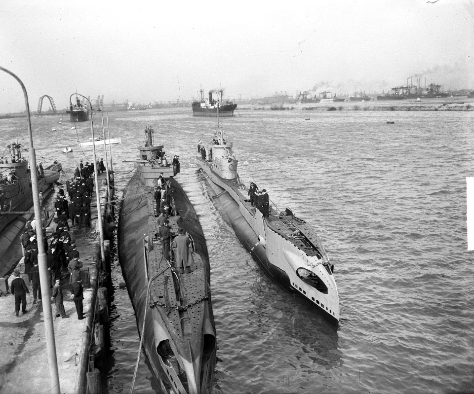 Vertrek Onderzeeer Dolfijn, Bestanddeelnr 903-8641