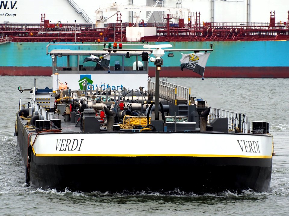 Verdi (ship, 2010), ENI 06105175, Port of Antwerp pic2