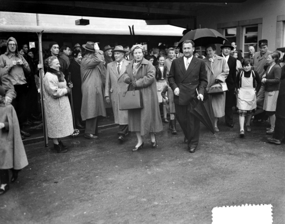 Verblijf koningin Juliana en Prins en Prinses Sankt Anton Klosters, Bestanddeelnr 907-0610
