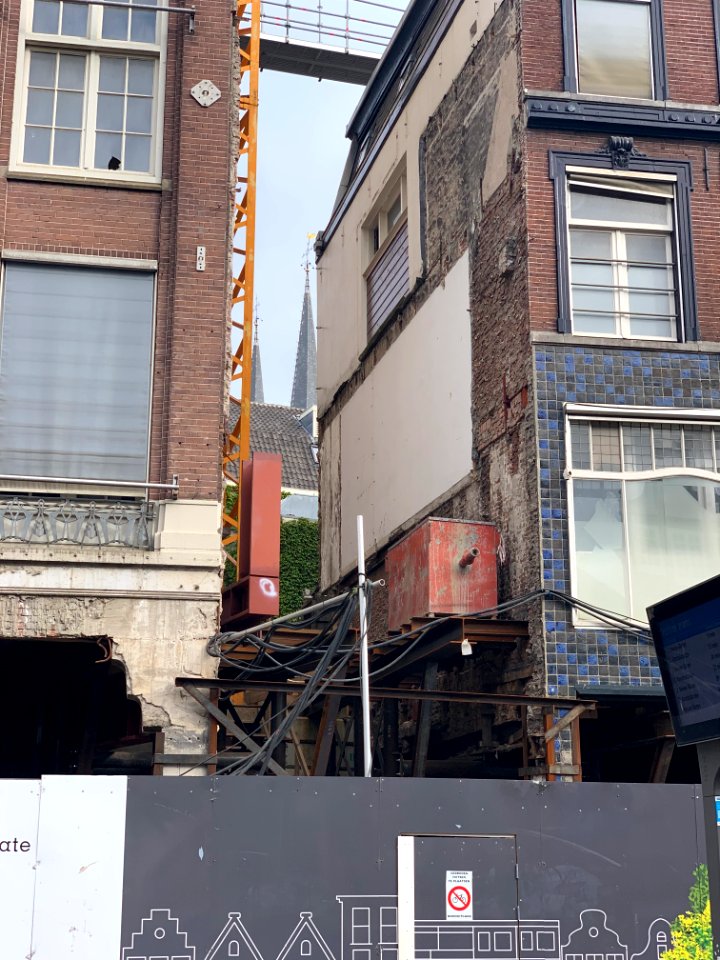 Verbouwing op het Koningsplein foto 2