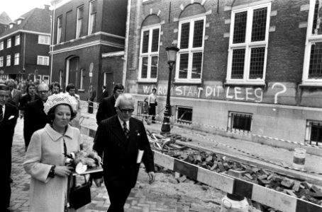 Verdam (commissaris van de koningin in Utrecht), links naast hem half zichtbaar , Bestanddeelnr 927-9266