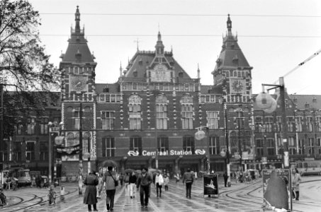 Verbouwing Centraal Station in Amsterdam in eindfase gekomen exterieur Centraal, Bestanddeelnr 933-1095 photo