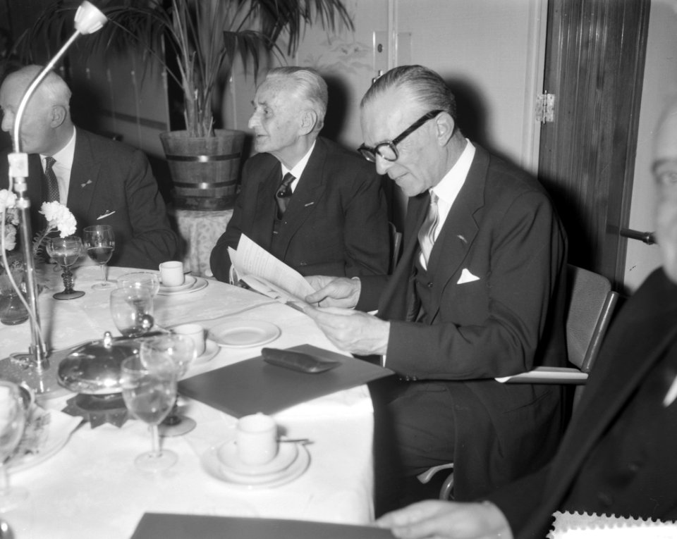 Vergadering van de Effectenhandel (opdracht) op Effectenbeurs Diner, Bestanddeelnr 912-4867
