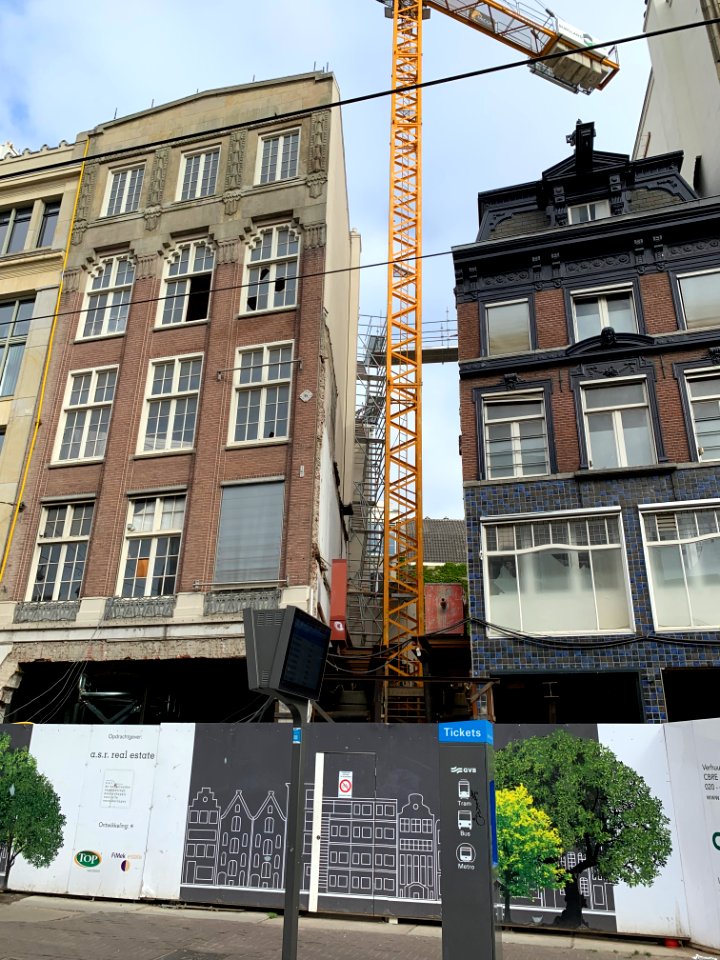 Verbouwing op het Koningsplein foto 1