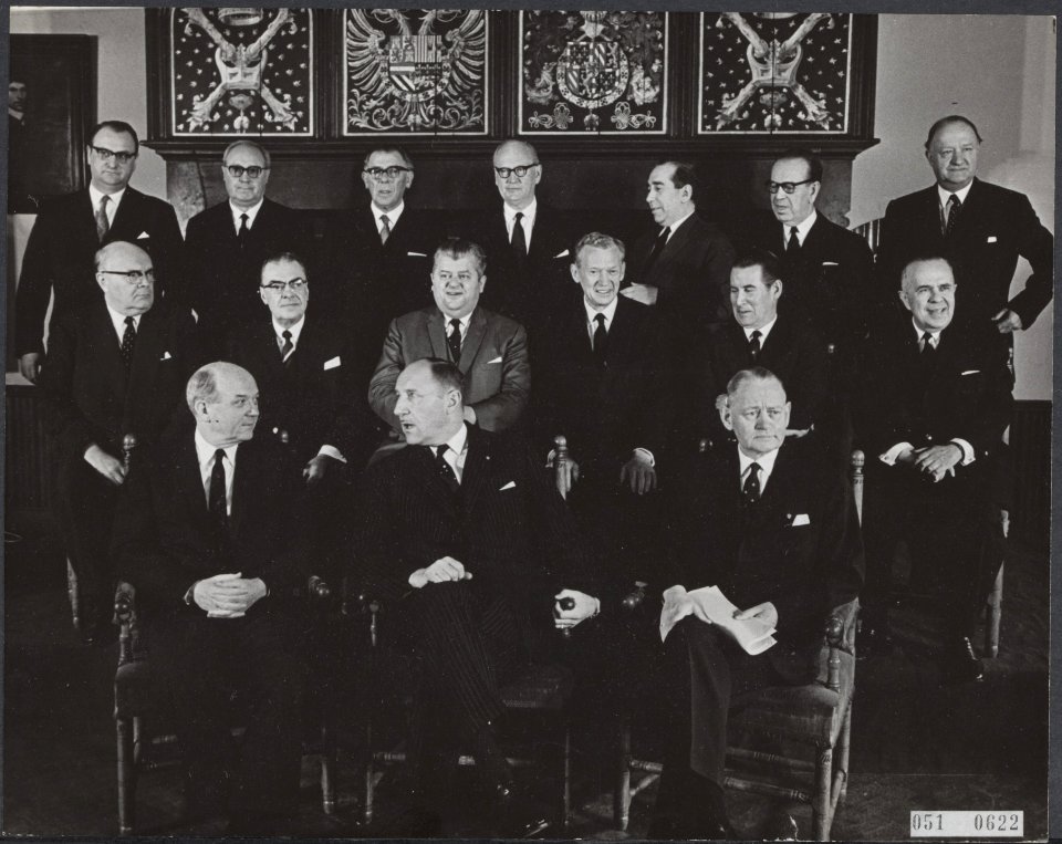Vergaderingen, internationale organisaties, ministers, Gudmunsen, Luns, J.A.M.H., Bestanddeelnr 051-0622