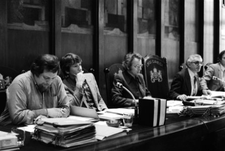 Vergadering van de Amsterdamse gemeenteraad over de kraakpanden de Groote Keyse, Bestanddeelnr 930-6703