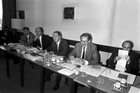 Vergadering van partijraad ARP te Utrecht over kiezen van lijstaanvoerder, vln, Bestanddeelnr 925-8651