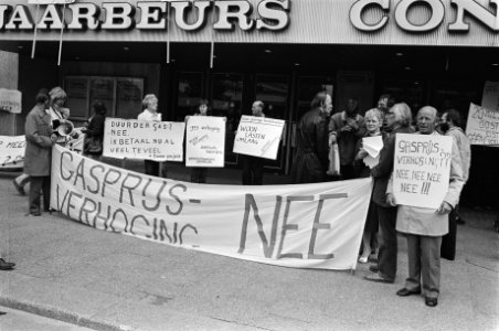 Vergadering VEGIN (Vereniging Exploitanten Gasbedrijven in Nederland) Jaarbeurs te Utrecht over prijsstijging van aardga, Bestanddeelnr 931-5491