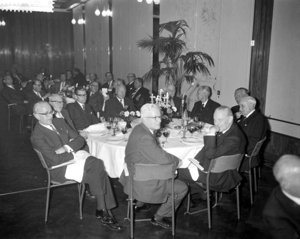 Vergadering van de Effectenhandel (opdracht) op Effectenbeurs Diner, Bestanddeelnr 912-4864