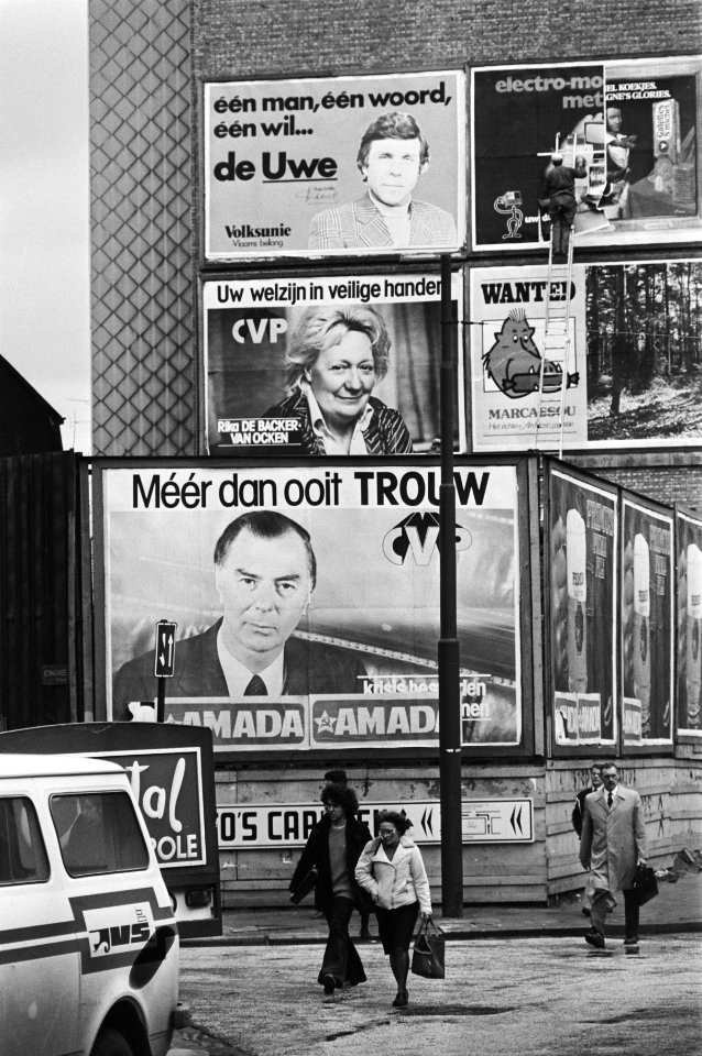 Verkiezingsborden in Antwerpen in verband met verkiezinge 17 december aanstaande, Bestanddeelnr 930-0424