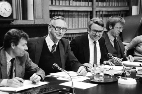 Vergadering vaste kamercommissie voor BuZa o.a. over Polen Minister Van der Stoe, Bestanddeelnr 931-9232