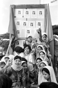 Verkiezingen op 2 mei aanstaande in Indonesie verkiezingsbijeenkomst Persatuan , Bestanddeelnr 929-1468