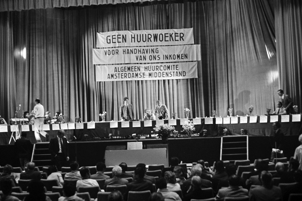 Vergadering in het City Theater aan het Kleine-Gartmanplantsoen te Amsterdam, Bestanddeelnr 924-6041