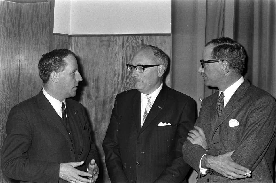 Vergadering Unieraad CHU in het gebouw van K. en W. Utrecht. Veerman, Van Hulst , Bestanddeelnr 922-9743