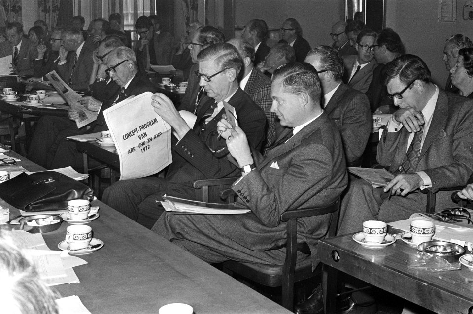 Vergadering Unieraad CHU in Krasnapolsky te Amsterdam, Minister Udink en Staatss, Bestanddeelnr 925-9210