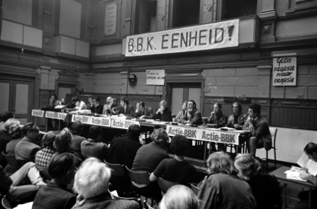 Vergadering van Beroepvereniging Beeldende Kunstenaars in Frascati Amsterdam. Be, Bestanddeelnr 922-9299