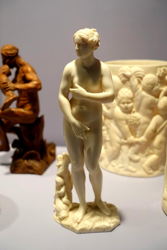 Venus, attributed to Johann Georg Kern, c. 1650 AD, ivory - Landesmuseum Württemberg - Stuttgart, Germany - DSC03424