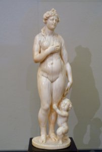 Venus and Amor by Adam Lenckhardt, c. 1640, ivory - Bode-Museum - DSC03378