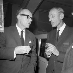 Vergadering Amsterdamse sportpers in Olympisch Stadion, Minister Vrolijk in gesp, Bestanddeelnr 918-6466