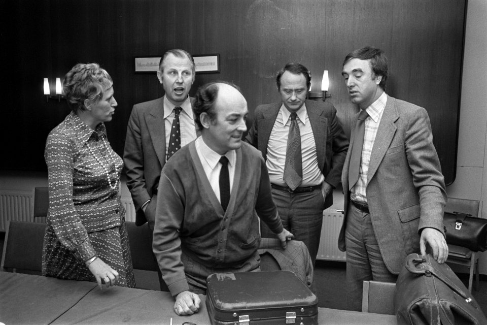 Vergadering ARP-top in Scheveningen in verband met kabinetsformatie v.l.n.r. Aa, Bestanddeelnr 929-4517