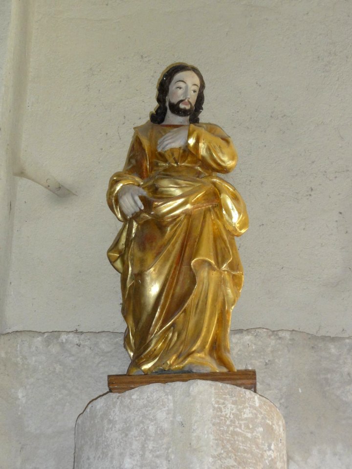 Vergheas (Puy-de-Dôme) église statue du Christ