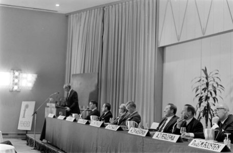 Vergadering Fenedex, Federatie Nederlands Export, in Hilton Amsterdam. Dr. L. Me, Bestanddeelnr 922-8236