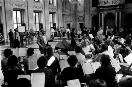 Vereniging voor Huismuziek geeft concert in de Burgerzaal in het Paleis op de Da, Bestanddeelnr 930-8833