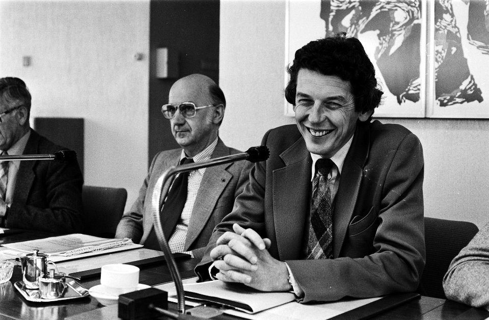 Vergadering federatieraad FNV Wim Kok met Spit (l), Bestanddeelnr 929-9802