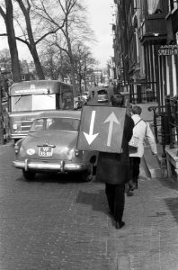 Verkeersdrukte op Amsterdamse grachten, Bestanddeelnr 913-6820