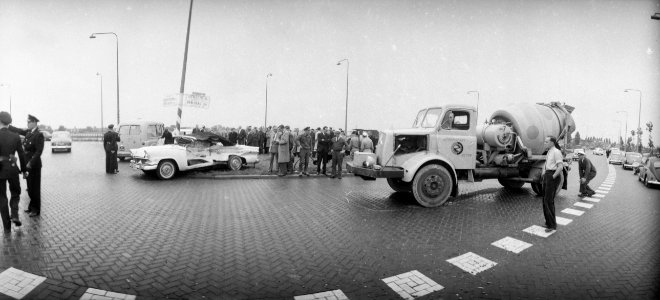 Verkeersongeluk Middenweg Gooiseweg, Bestanddeelnr 911-5589
