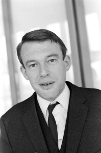Vergadering D66 in congrescentrum te Amsterdam, voorzitter mr. H.A.F.M.O. van Mi, Bestanddeelnr 919-8906
