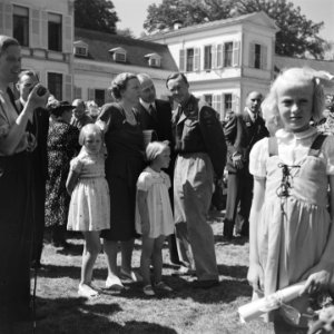 Verjaardag prinses Irene reportage van het kindertuinfeest paleis soestdijk, Bestanddeelnr 900-7033
