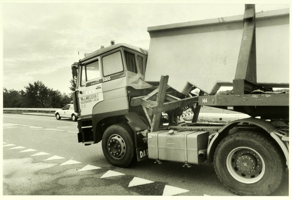Verkeersongeval, NL-HlmNHA 5400464586