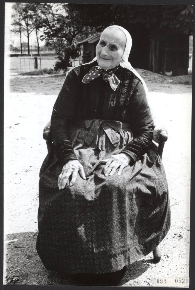Verjaardag van mevrouw H. Seggelink Wansink, Bestanddeelnr 094-0521