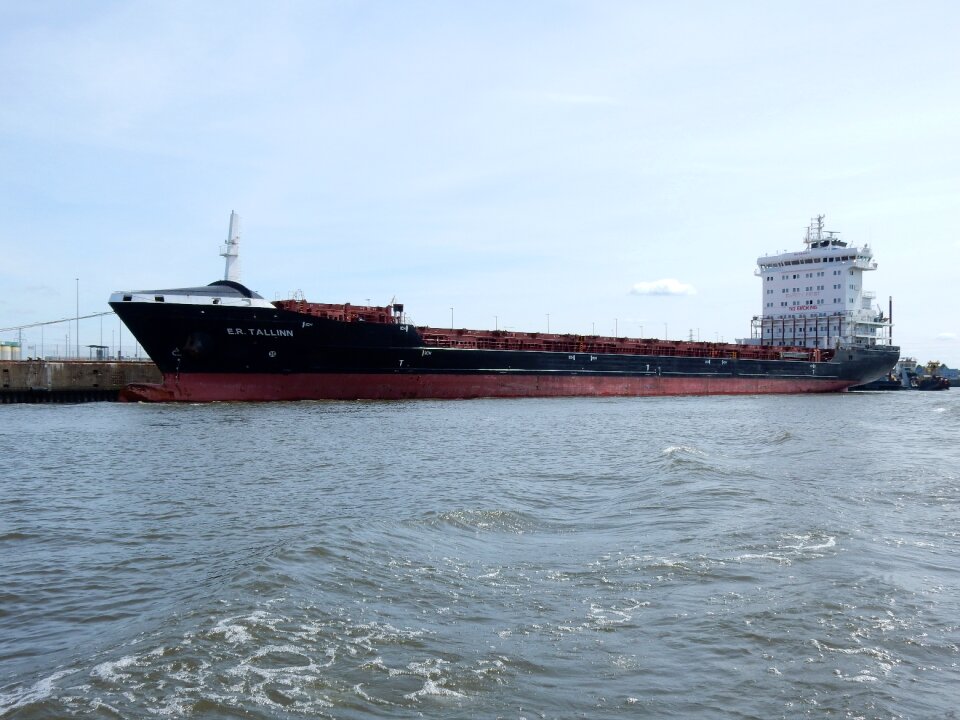 Water hard freighter